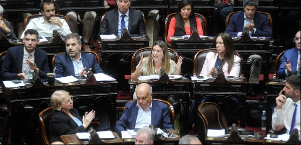 La oposición presiona a Javier Milei para que incluya el Presupuesto y Ficha Limpia en extraordinarias