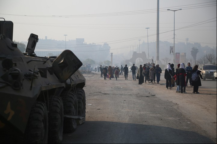 El avance de las milicias rebeldes provocó el desplazamiento de miles de residentes de ciudades como Hama. Foto: EFE/Bilal Al Hammond.