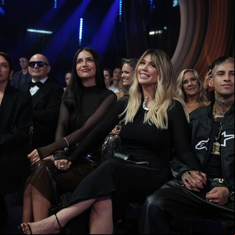 Martín Fierro de la Moda 2024: Wanda Nara les ganó a Vero Lozano, Juana Viale y Flor de la Ve y estalló el enojo en las redes