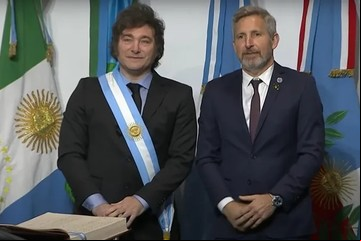 Alerta para el PRO: un gobernador se acerca a Javier Milei y avanza en un acuerdo electoral para 2025