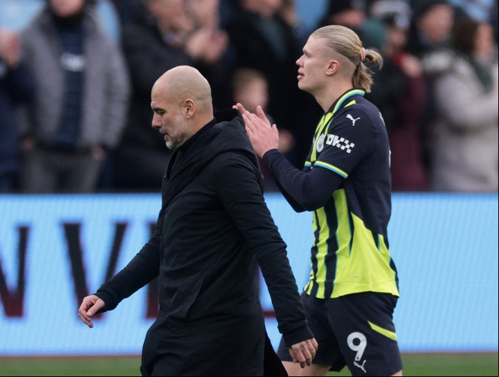 Pep Guardiola y Erling Haaland, en su peor momento, buscan recuperarse. Foto: REUTERS / Hannah Mckay.