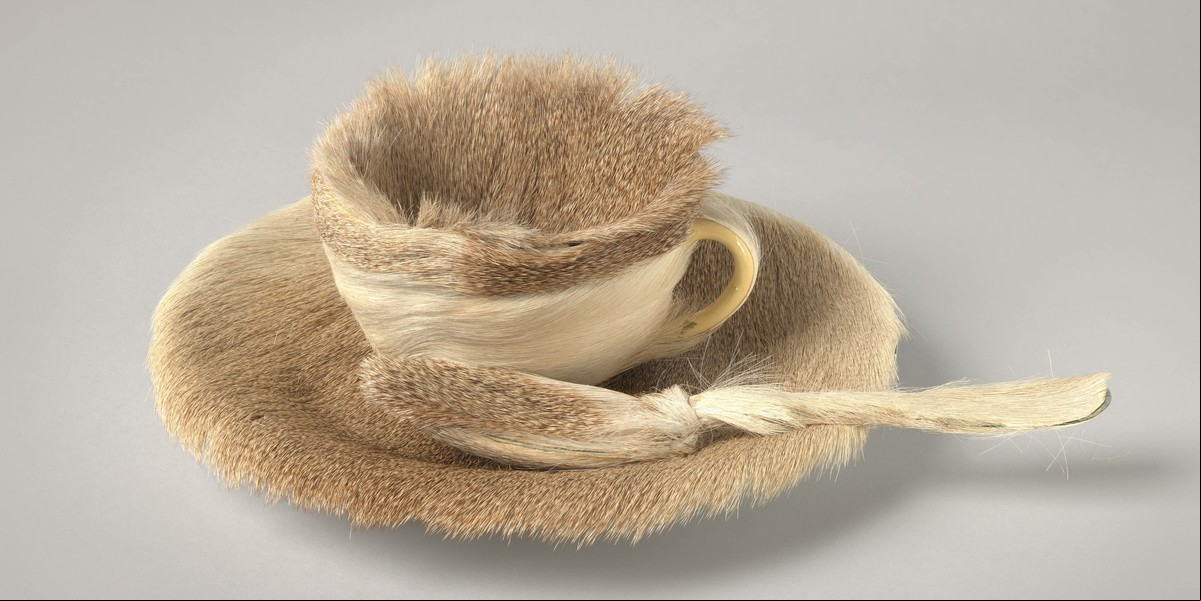Meret Oppenheim. "Desayuno en piel", en el MoMA. Archivo
