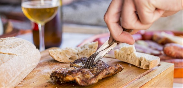 Un pueblo de la Patagonia organiza su primer gran concurso de asado a la estaca y promete ser una fiesta inolvidable: cuándo es