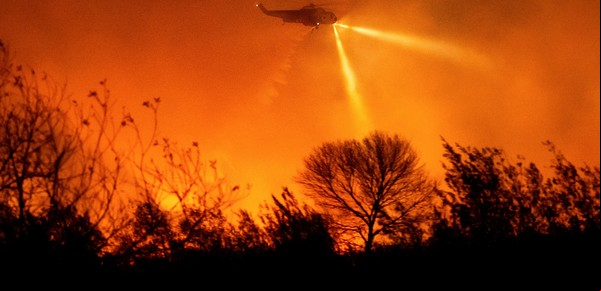 Los Ángeles teme nuevos incendios con refuerzos de bomberos y residentes en alerta máxima