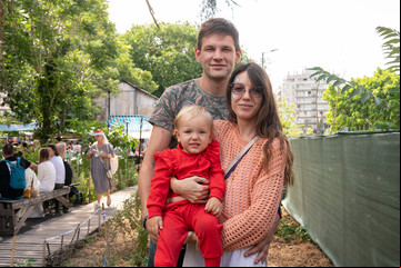 Ella es ucraniana y él es ruso: huyendo de la guerra llegaron a la Argentina y ya tienen una bebé porteña