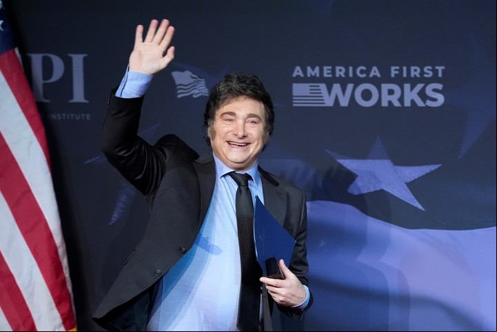 Javier Milei viajó a la asunción de Donald Trump. Foto: AP