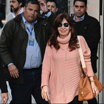 Cristina amplía su influencia en el servicio que custodia a los ex presidentes