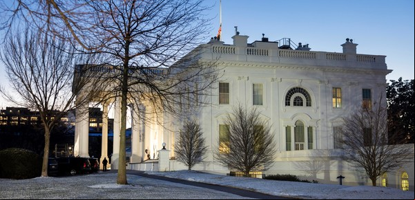 'Hubiéramos estado mejor si Trump hubiera ganado en 2020': Tres columnistas se preparan para los primeros 100 días