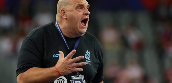 El entrenador de los Gladiadores, a los gritos: "¡Por qué no hacen lo que entrenamos!"