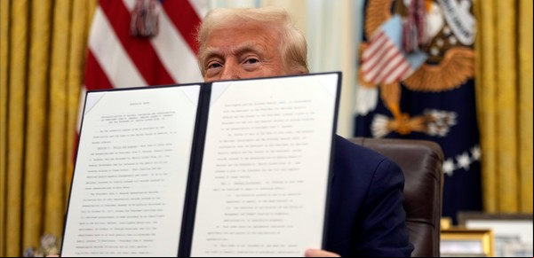 Donald Trump ordenó desclasificar archivos sobre los asesinatos de los Kennedy y Martin Luther King