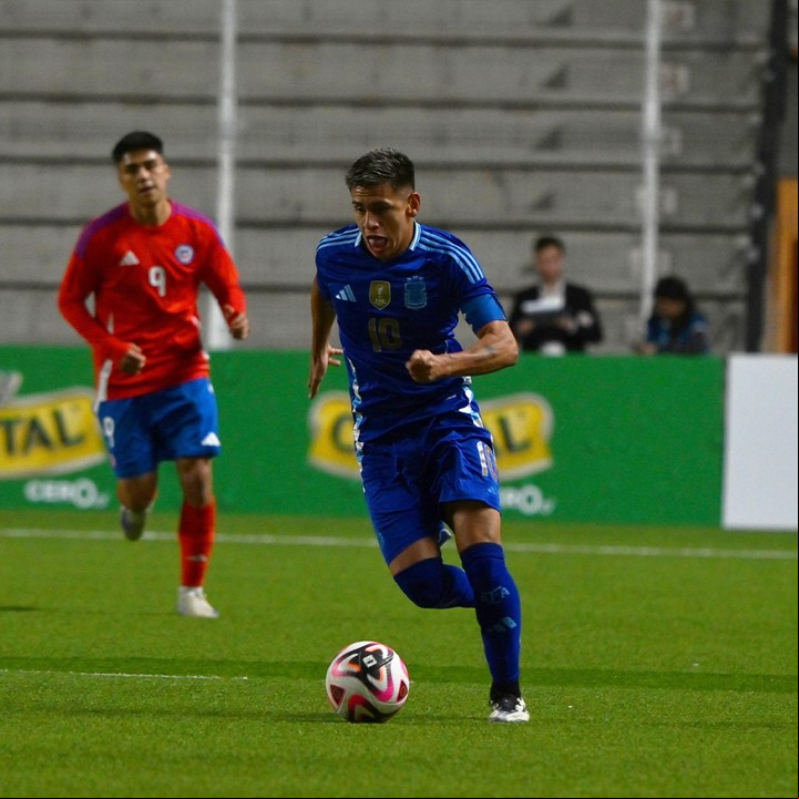Claudio Echeverri, el capitán del seleccionado argentino sub-20. Foto: AFA.