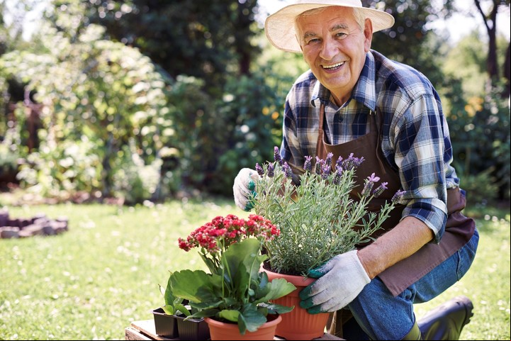No dejés de lado a tus pasatiempos: mantenerte cerca de tu hobby es un hábito que también te aleja del estrés. Foto: Freepik.