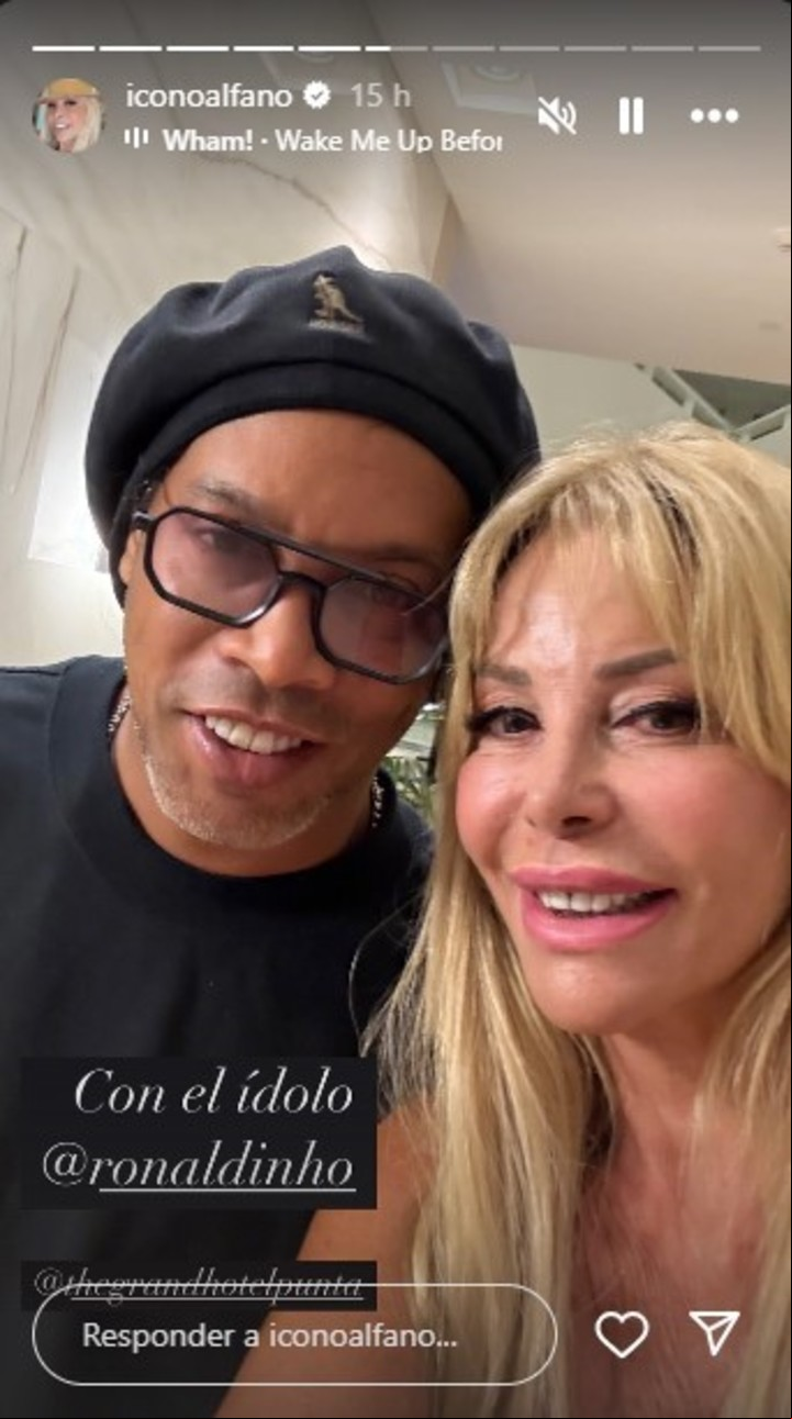 Graciela Alfano coincidió con Ronaldinho Gaúcho, el icónico futbolista brasileño en un hotel de Uruguay.