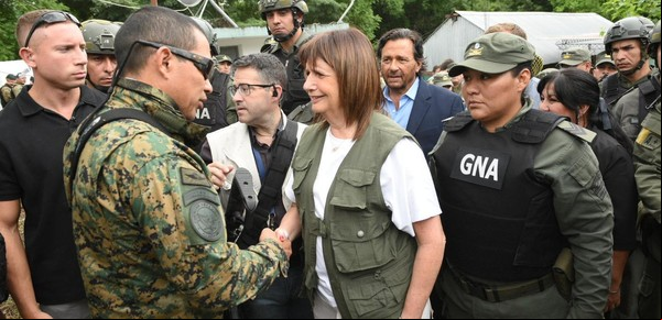 Tras el alambrado en la frontera con Bolivia, Patricia Bullrich adelantó que también reforzarán los cruces con Brasil