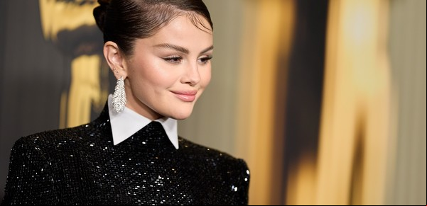Selena Gomez, entre la espada y la pared: criticada tanto por mexicanos como por estadounidenses