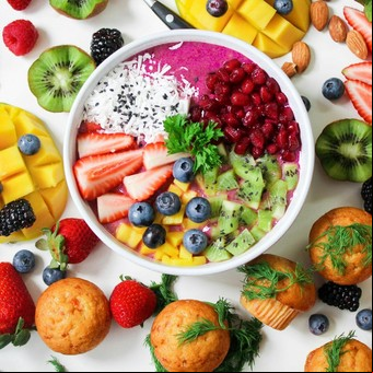Es rica en proteínas y mejora los músculos: esta es la fruta que recomiendan consumir después de los 45 años