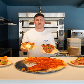 En Núñez, una nueva pizzería escondida que vende 700 porciones por noche