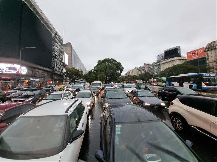 Llegan las boletas de Patentes por los autos radicados en la Ciudad. Foto: Emmanuel Fernández