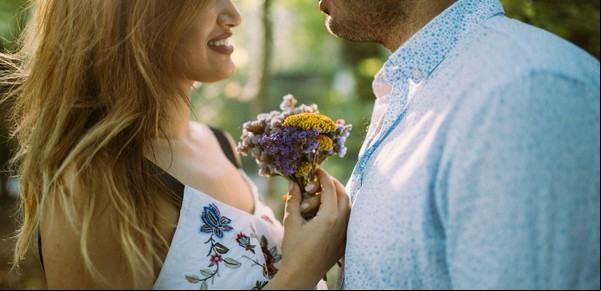 Cuáles son los planes más originales para San Valentín, según la Inteligencia Artificial