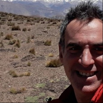 Un abogado porteño estuvo perdido seis días en la cordillera de Mendoza: apareció caminando solo por la ruta 7