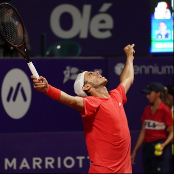 Argentina Open, día 6: Fran Cerúndolo barrió a Pedro Martínez y tendrá revancha en la final contra el brasileño Fonseca