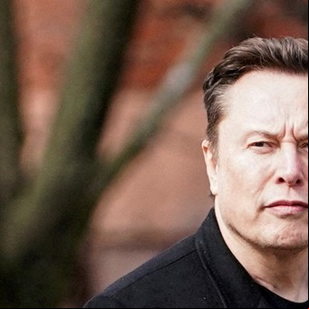 "Elon Musk es el padre": una joven escritora reveló que dio a luz al hijo número 13 del magnate