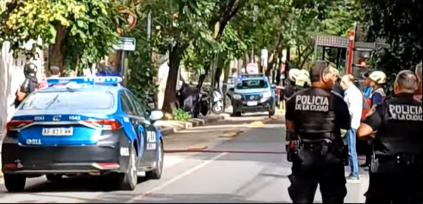 Presos en una comisaría de Núñez prendieron fuego colchones, en medio de los anuncios por un acuerdo de traslados entre Ciudad y Nación