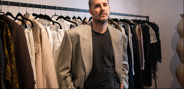 El estilo de Matías Carbone: Moda consciente y hecha a mano