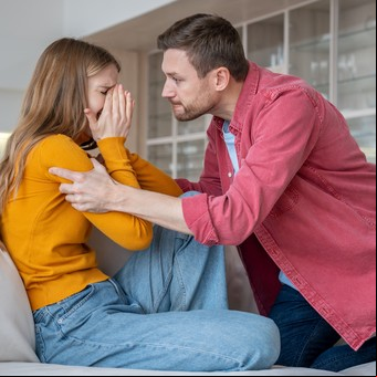 Relaciones tóxicas: un psicólogo señala las 10 "señales de peligro" para identificar comportamientos dañinos
