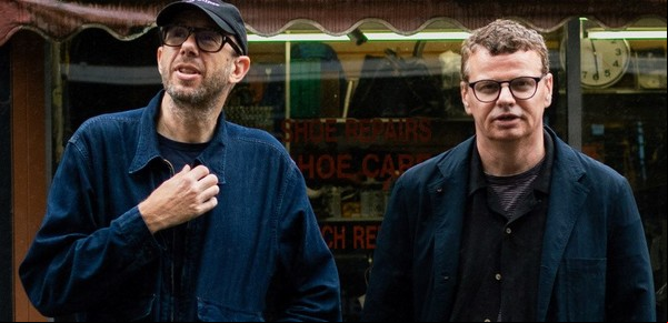 The Chemical Brothers promete abandonar la solemnidad en una performance potente con licencia a enloquecer