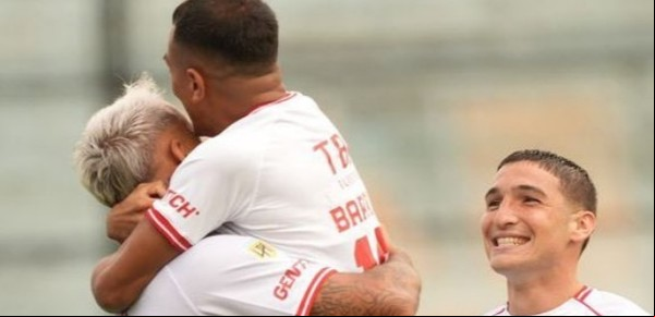 Barracas le amargó el debut a Fabbiani en Newell's en otro partido repleto de polémicas: no le cobraron un penal y el equipo de Tapia debió quedarse con 10