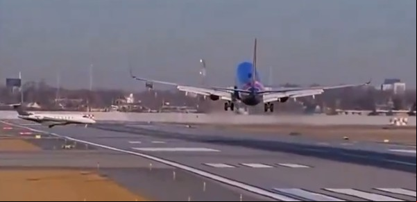 La maniobra a último momento que evitó un choque de aviones en el aeropuerto de Chicago