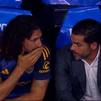 "¡Ayudame!": el inesperado pedido de Gago a Coloccini tras la lesión de Ander Herrera en la derrota de Boca ante Newell's