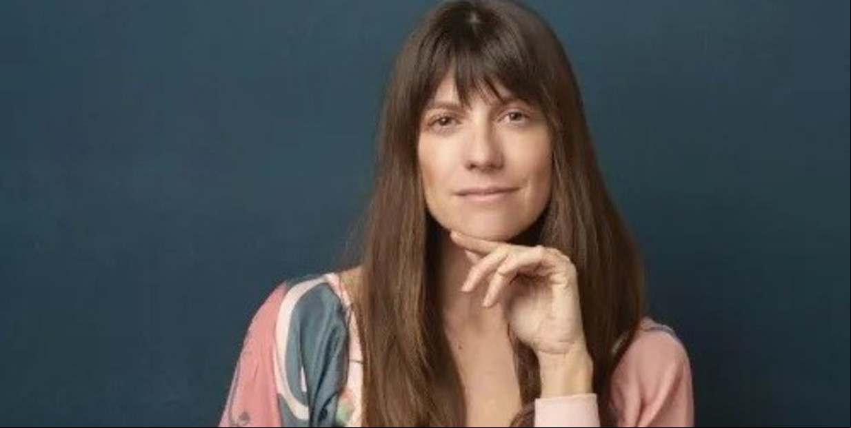 ¿Y si tus padres quieren volverse swingers? Una novela recorre las tensiones de una elección audaz