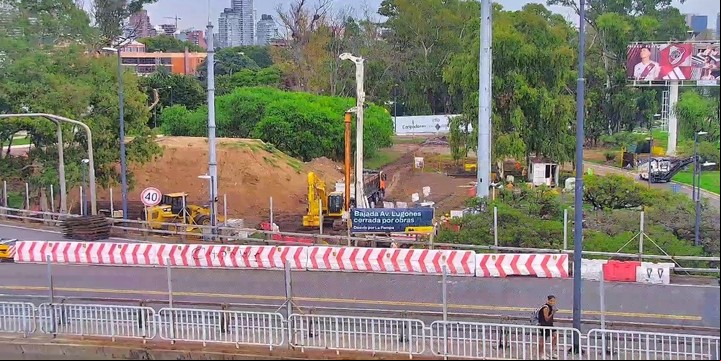 Las obras de ampliación, en paralelo al puente Labruna. Foto GCBA