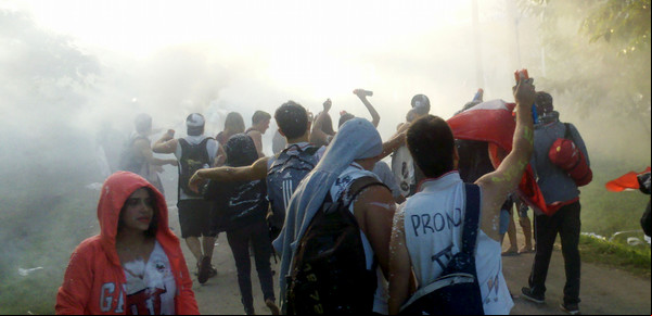Alumnos borrachos, ruidos y apagón: cómo se vivió el UPD en la Ciudad
