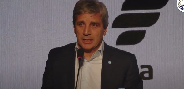 La fórmula secreta del acuerdo con el FMI y los complots que "ve" Milei