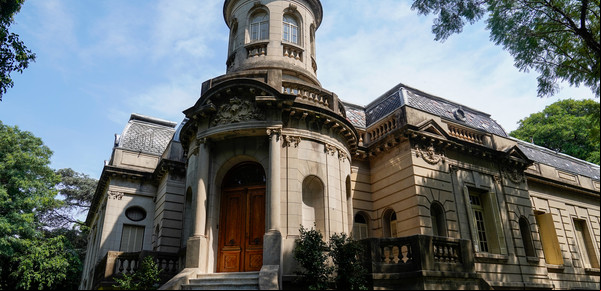 El palacio que construyó un vecino ilustre y adoptó el apellido de la familia que lo convirtió en museo 