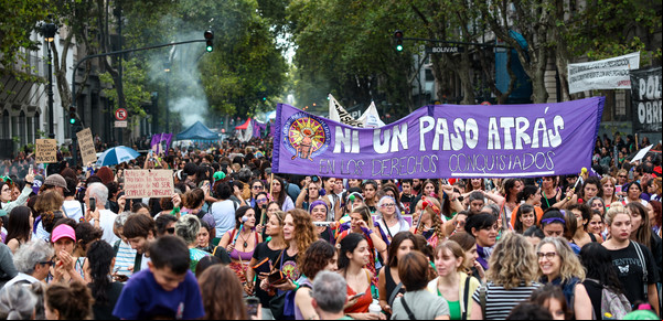 Perfil del país: datos claves sobre la desigualdad entre varones y mujeres 