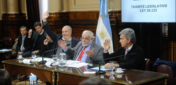 DNU de acuerdo con el FMI: el oficialismo acelera el tratamiento en el Congreso