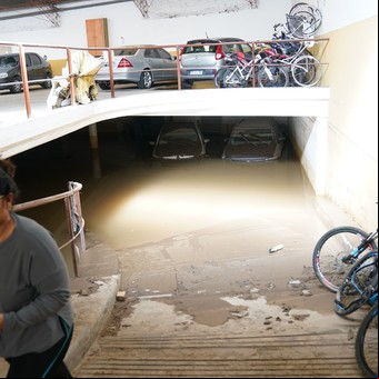 Inundación en Bahía Blanca: advierten por un riesgo que suma incertidumbre en pleno colapso de la ciudad