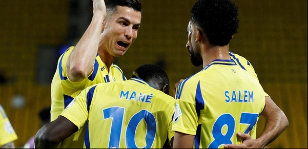 Cristiano Ronaldo volvió a gritar y sigue su carrera frenética para llegar a los 1000 goles, pero el DT lo sacó y se fue enojado