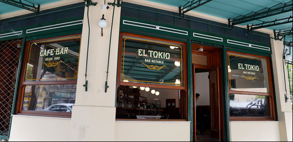 El bar histórico por el que pasaron Maradona, Pappo y Goyeneche y el legado del lavacopas que se convirtió en dueño