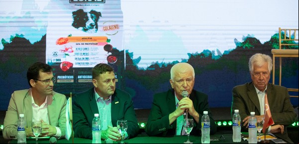 Santa Fe: inauguraron una planta de alimentos balanceados para perros y gatos tras una inversión de más de US$ 6 millones