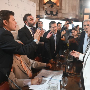 Javier Milei y sus medidas, EN VIVO: el video de la fuerte discusión en el Congreso entre kirchneristas y el libertario que le pegó a Zago 