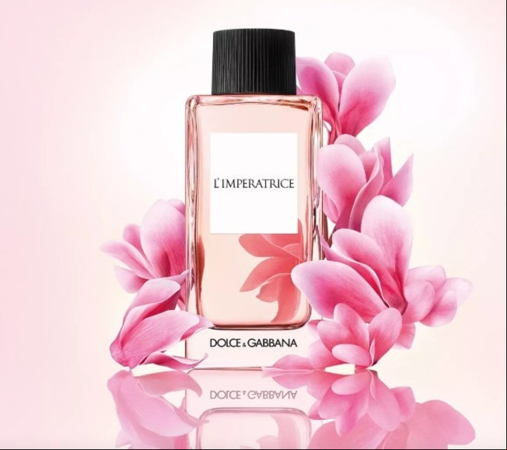 L´Imperatrice de Dolce&Gabbana, uno de los perfumes favoritos de la Reina, destaca por su mezcla de kiwi, pimienta rosa y limón. Foto: Dolce&Gabbana.