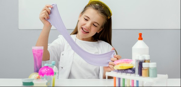 Cómo hacer slime en casa de fácil y rápido: el secreto de la masa que arrasa entre los chicos