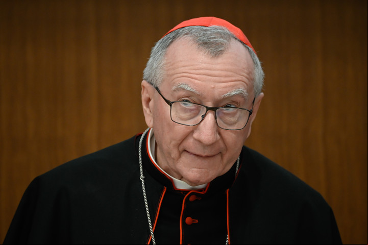 Parolin ahora dirige el Colegio de Cardenales en las sesiones para elegir al nuevo Papa. Foto: Victor Sokolowicz.