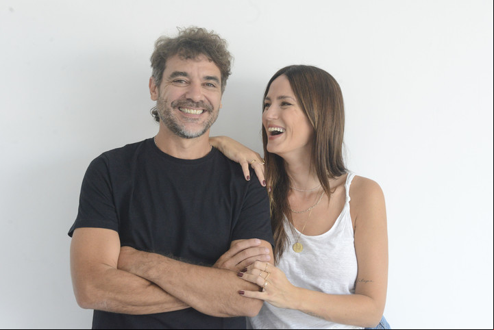 Pedro Alfonso y Paula Chaves comenzaron terapia de pareja, pero tuvieron que dejar para irse a Carlos Paz. Él creyó que les habían dado el alta. Foto: Constanza Niscovolos