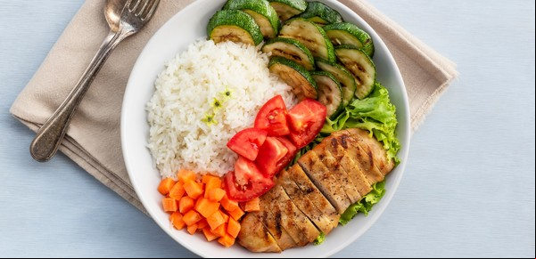 El orden en el que comés los alimentos importa: así puede beneficiar tu salud